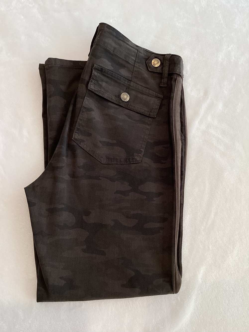 Pistola Urban Camo High-Rise Side-Stripe Cropped Pant Like-New Size 28